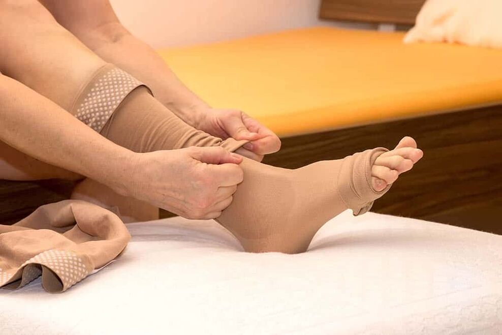 Using compression stockings will help relieve the symptoms of varicose veins. 